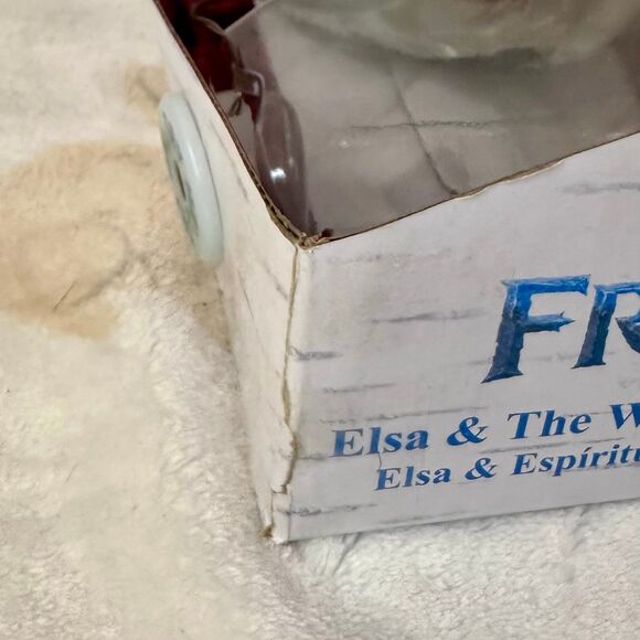 Disney FROZEN 2 Elsa & The Water Spirit Nook Mood Light Figurine Limited Release - Picture 6 of 12